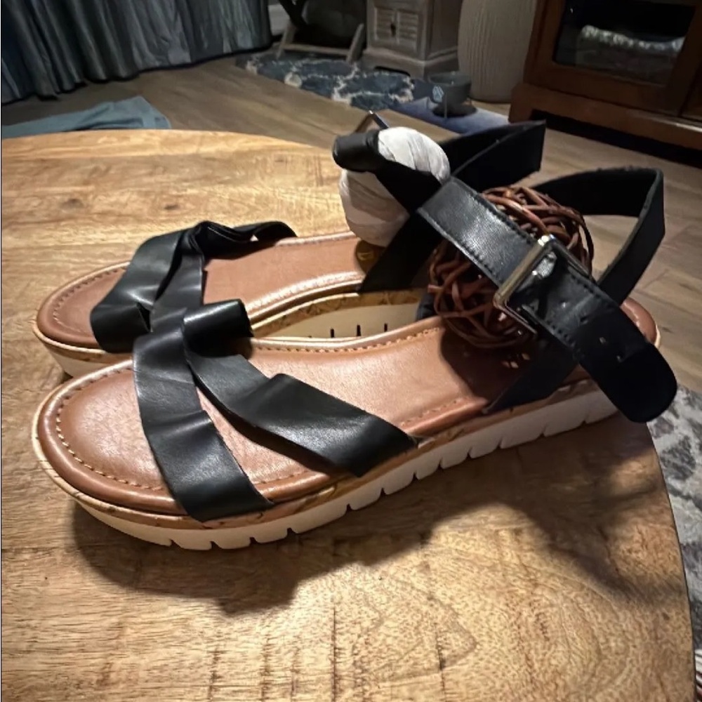 Black White Sandals